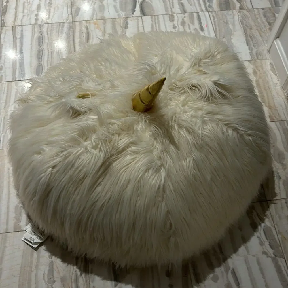 Cream faux lamb fir gold unicorn horn and ears like new bean bag large 40x40”